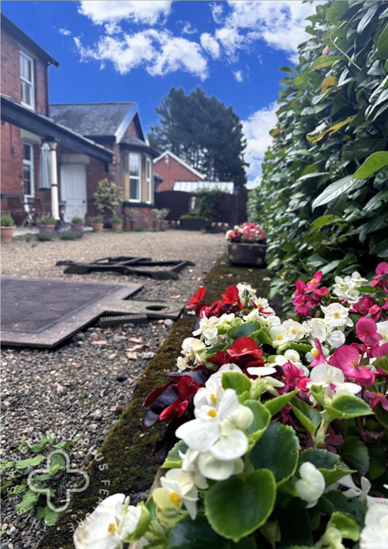 Station House Holiday Cottages, Exclusively For Grown Ups, Thornton Dale Пикъринг Екстериор снимка